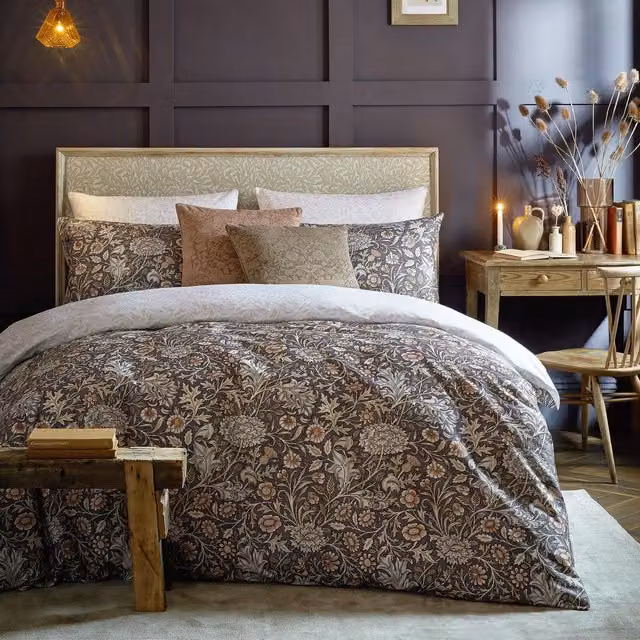 William Morris At Home Double Bough Reversible Cotton Mako Satin Duvet Cover and Pillowcase Set in Heather Multicolour