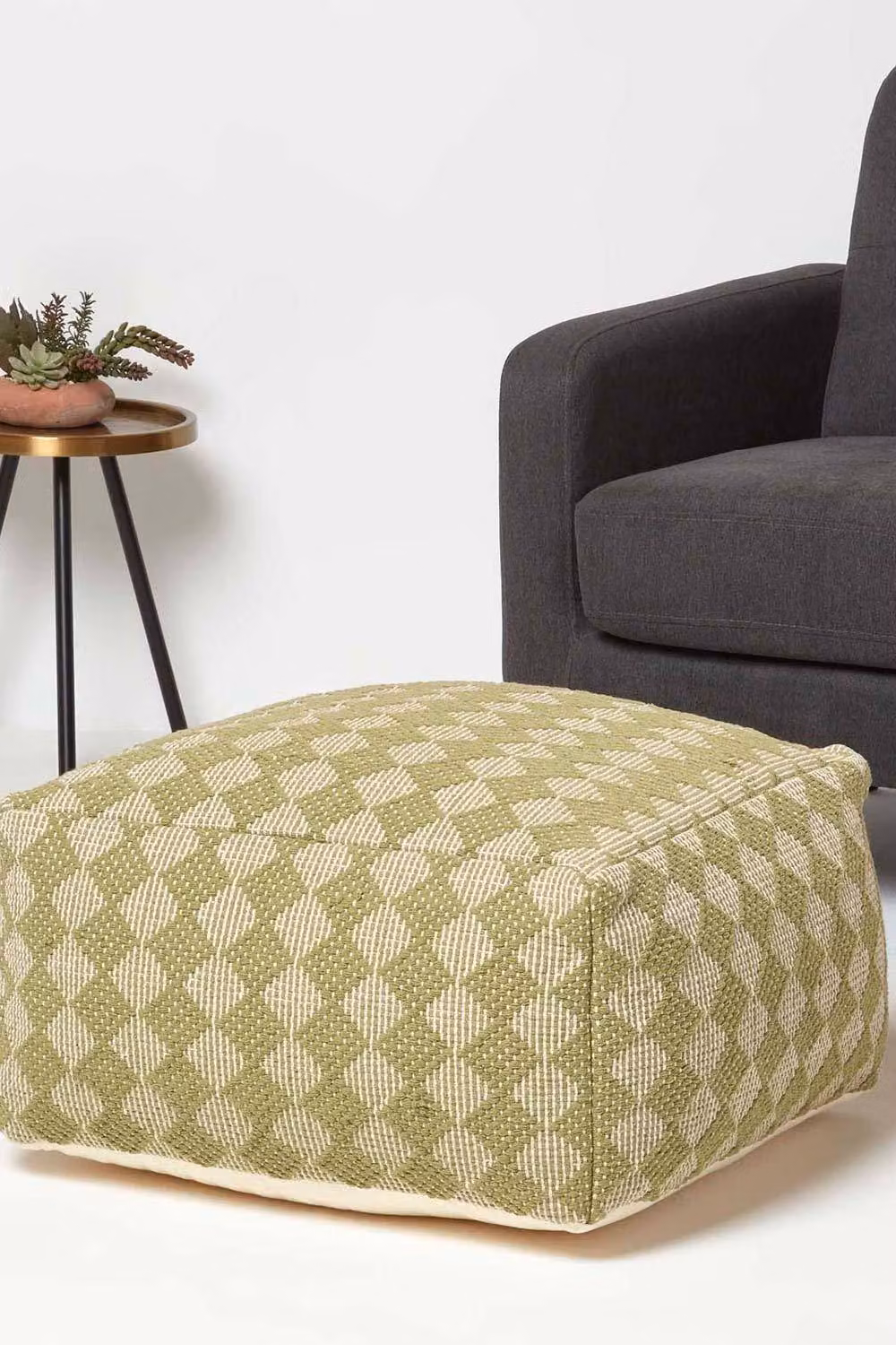 Homescapes Lima Handwoven Textured Cotton Bean Cube Pouffe in Green, W/D/H: 55 x 55 x 30 cm – 2