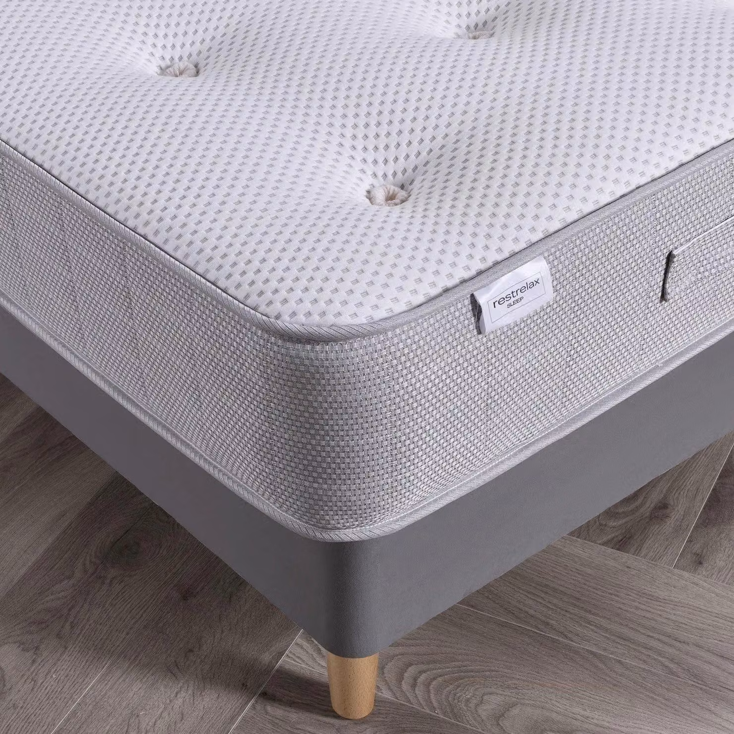 Rest Relax Victoria 1500 Natural Pocket Sprung Tufted Mattress, Medium, White, W/D/H: 180 x 200 x 28 cm – 3