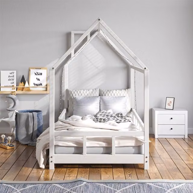 Livingandhome Scandinavian Solid Pine Wood Toddler Bed in White or Grey
