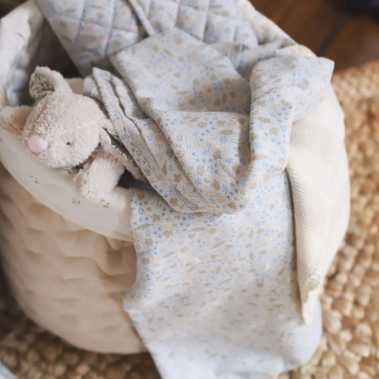 Avery Row Organic Baby Muslin Swaddle in Nature Trail Multicolour – 2