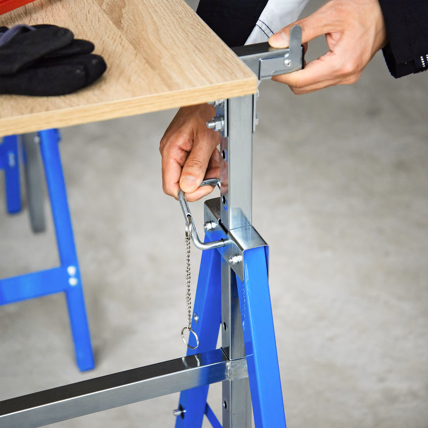 HOMCOM Set of 2 Blue Steel Adjustable Telescopic Folding Builders Trestles – 4