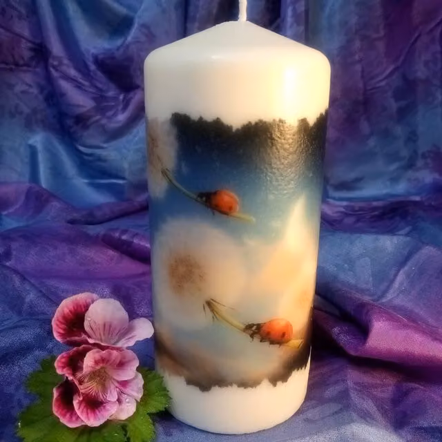Viki White Dandelion Floral Pillar Candle