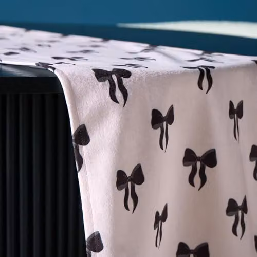 OHS Bow Print Matte Velvet Table Runner in Pale Pink, W/D/H: 33 x 200 cm – 2