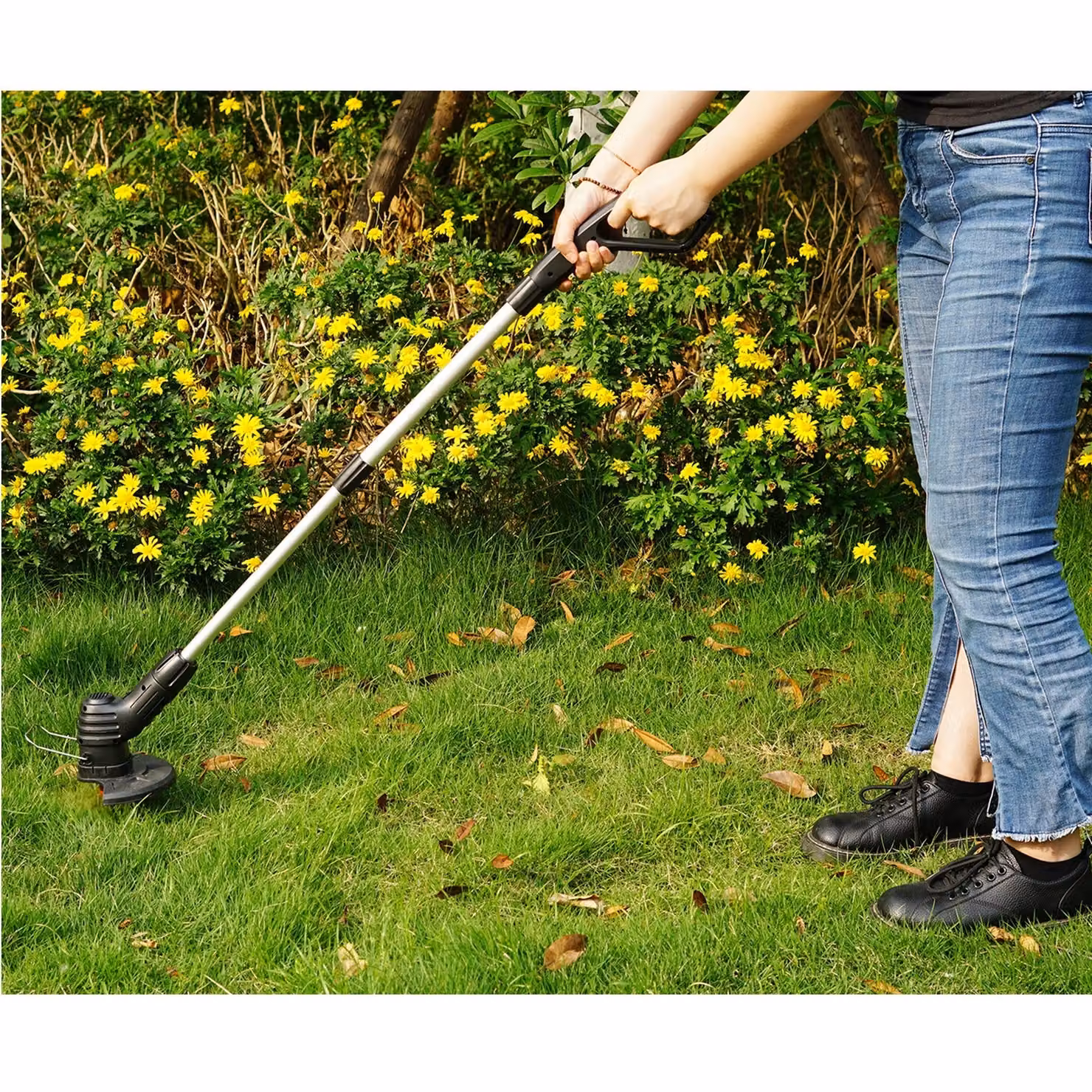 Gr8 Garden Cordless Electric Grass Strimmer and Weed Trimmer with Rechargeable Battery and Telescopic Handle, Black and Silver – 2