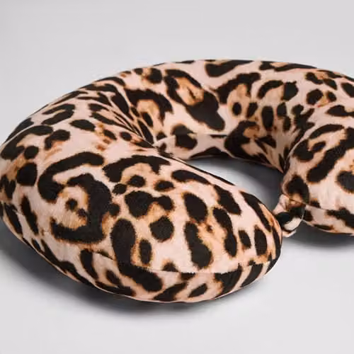 OHS Leopard Print Memory Foam U-Shaped Neck Pillow in Natural, 30 x 30 cm – 5