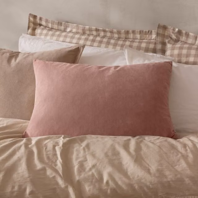 Yard Darland Pink Velvet Rectangular Cushion with Removable Cover W/D/H: 60 x 40 x 40 cm