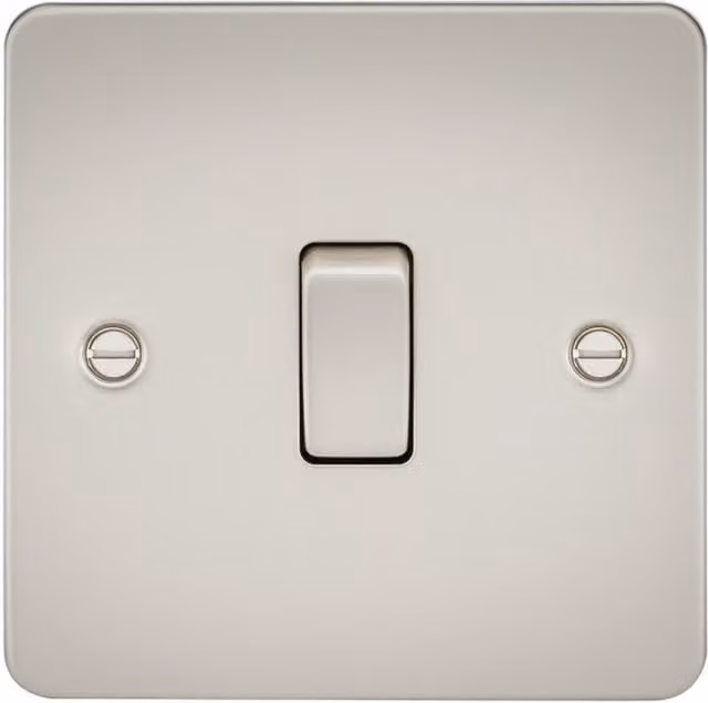 Knightsbridge FP1200PL Pearl Flat Plate 10AX 1G Intermediate Switch