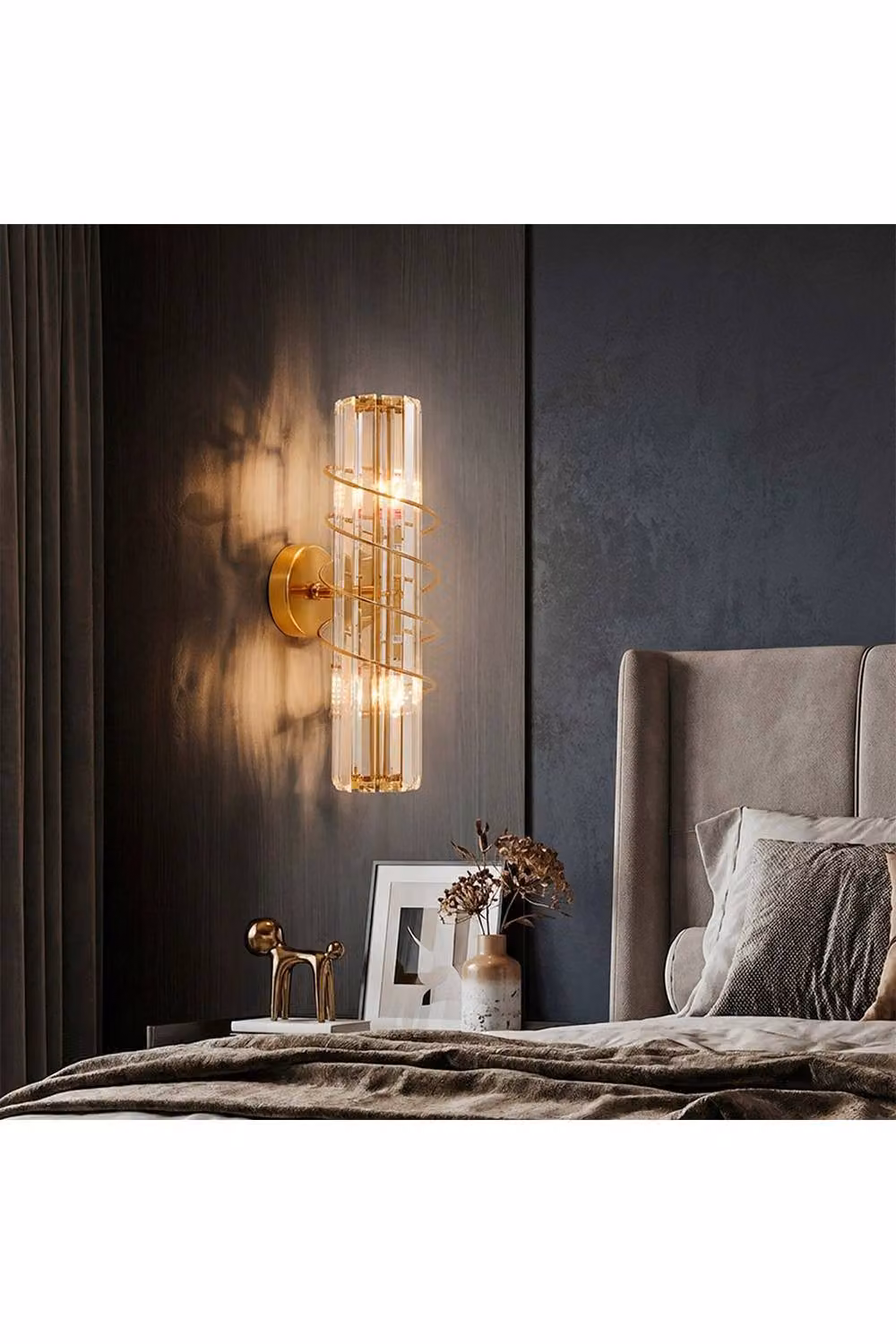 Living and Home 2-Light E14 Crystal and Metal Wall Light in Gold/Brass – 4