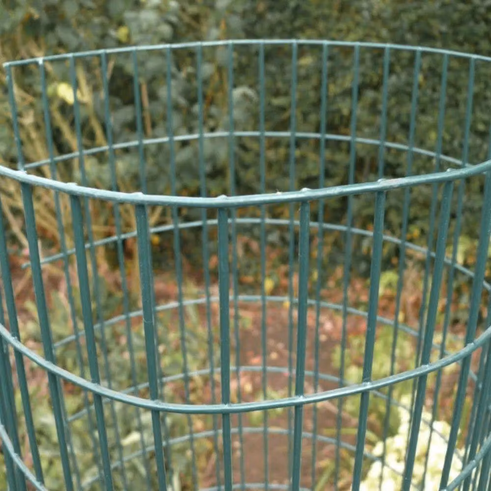 Marco Paul General Purpose Garden Wire Mesh in Bottle Green, W: 0.5 m, L: 5 m – 4