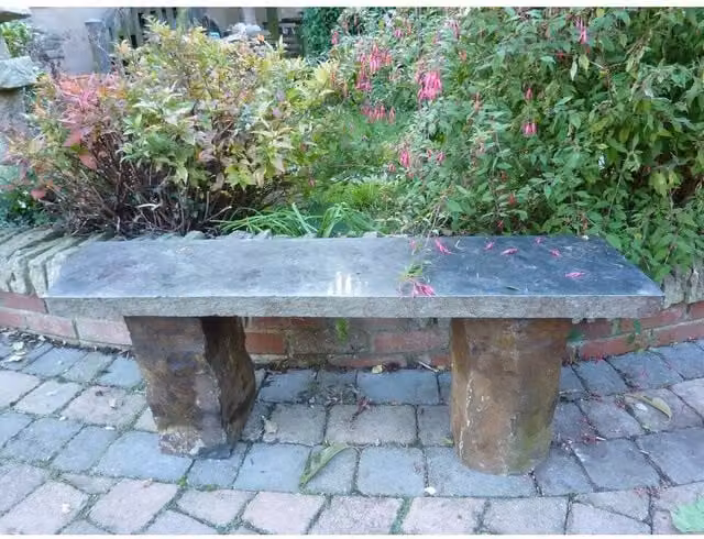 Buttercup Farm Galway Rustic Basalt Garden Bench in Grey, L: 120 cm – 1