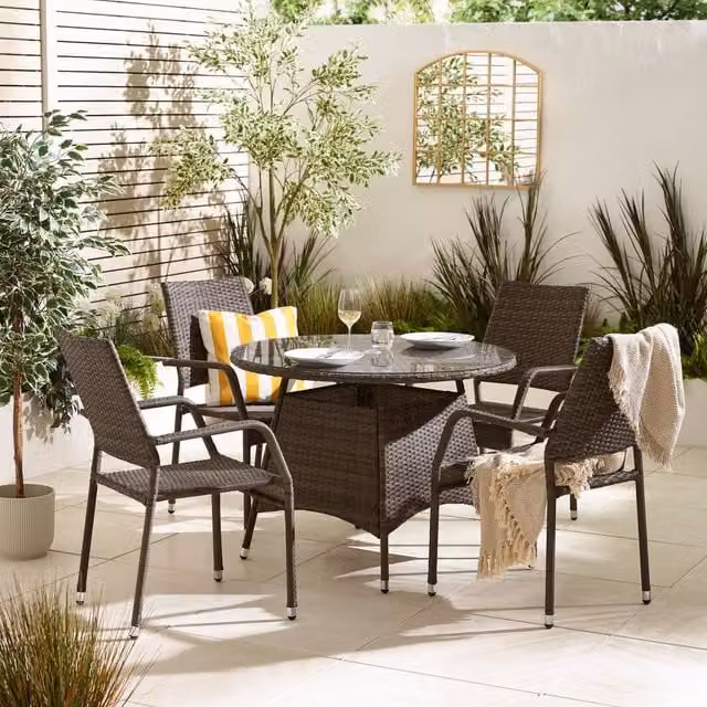 FurnitureboxUK Antigua Brown Rattan 4 Seat Round Garden Dining Set with Metal and Glass Details – 1