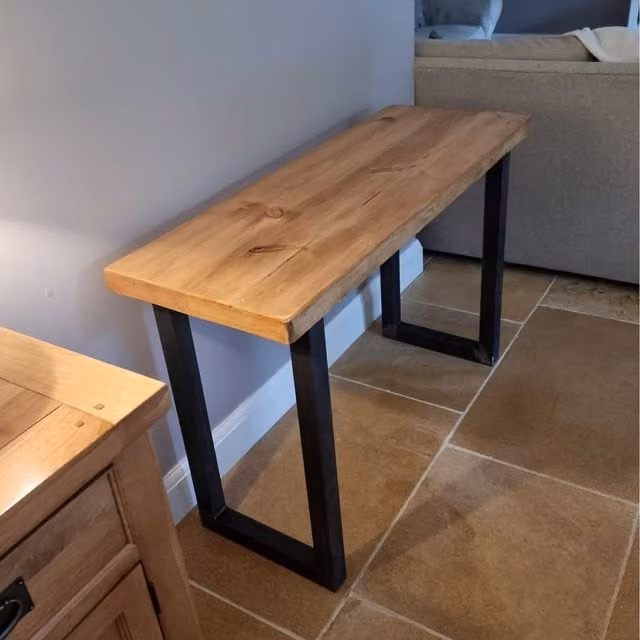 TRL Handmade Furniture Rustic Oak Breakfast Bar in Mid Oak Brown, W/D/H: 210 x 45 x 45 cm