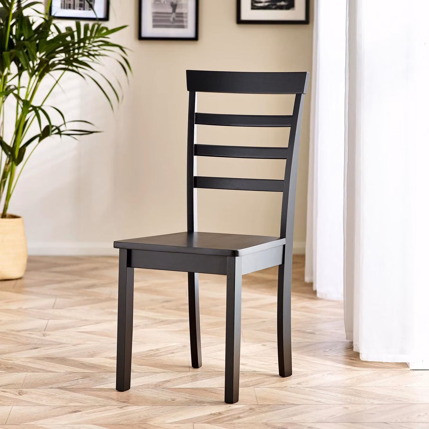 FurnitureboxUK Set of 2 Whitby Solid Rubberwood Dining Chairs in Black – 2