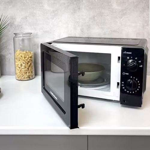 Hamilton Beach 700W Solo Countertop Microwave Oven, 20L Capacity, Black – 5
