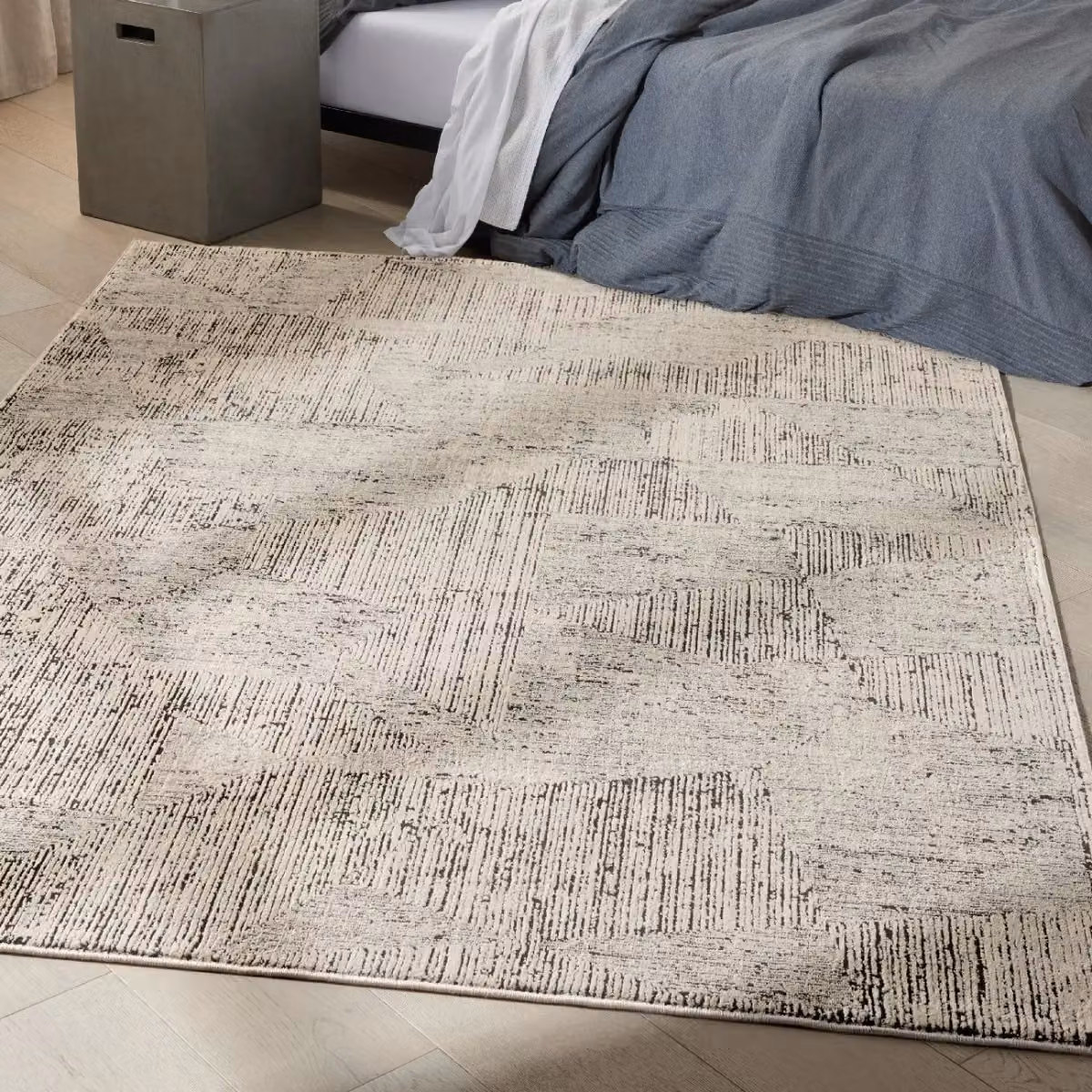 The Rug Shop UK Cream Modern Abstract Easy To Clean Area Rug, W: 240 cm, D: 300 cm – 3