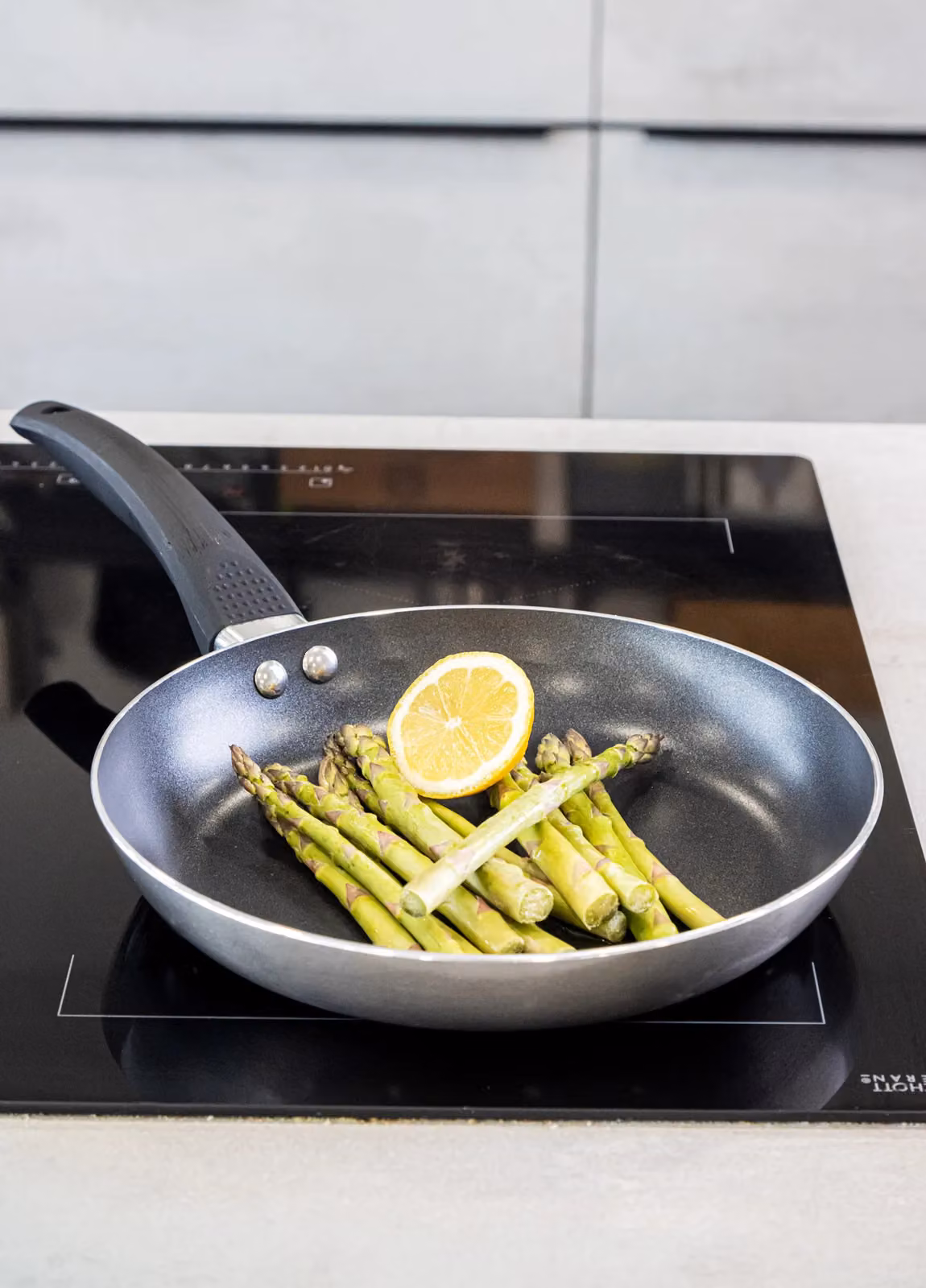 KitchenCraft Non-Stick Aluminium Frying Pan, 24cm, Black or Grey – 4