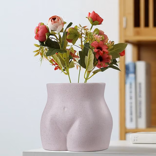 Livingandhome Pink Resin Buttock Vase for Tabletop