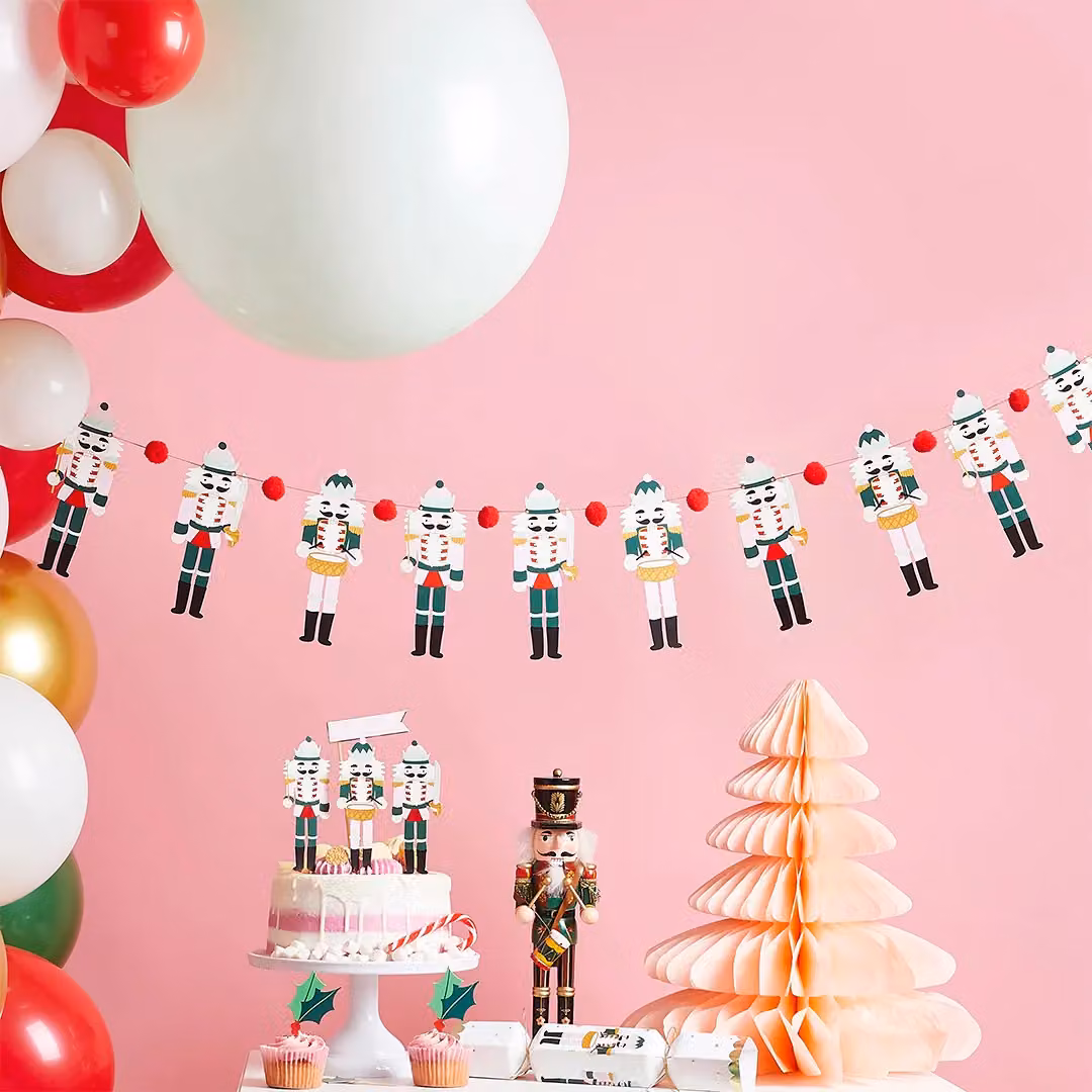 Club Green Nutcracker Pom Pom Card Party Garland, Green and Multicolour, 2m – 3
