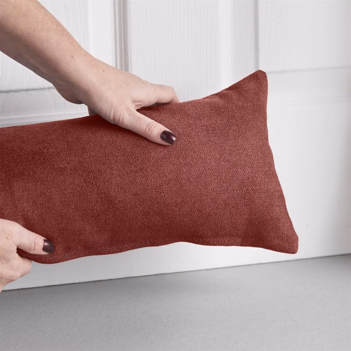 Luxury Living Red Velvet Chenille Draught Excluder, W/D/H: 90 x 15 x 15 cm – 3