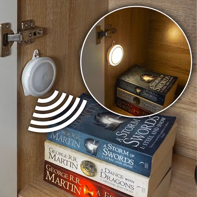 St Helens Home and Garden Battery Powered LED Motion Sensor Night Light with Magnetic Mount, White