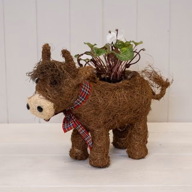 KDMD Rustic Brown Highland Cow Tabletop Ornament with Checked Textile Tartan Scarf