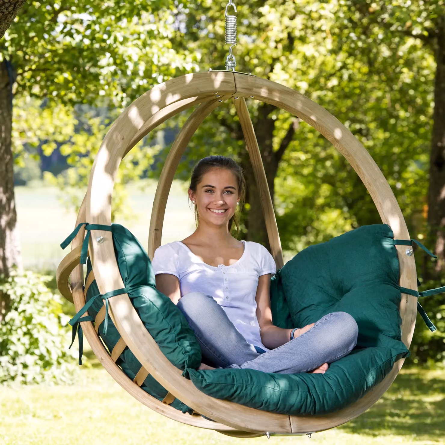 Amazonas Globo Single Hanging Egg Chair in Dark Green Spruce Wood for Indoor and Outdoor Use – 4