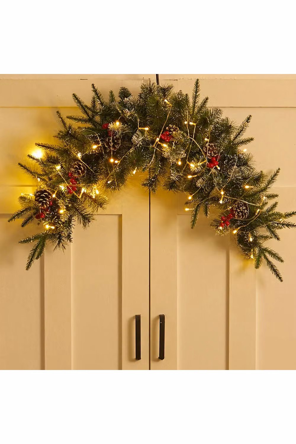Living and Home Artificial Christmas Mantel Swag with LED Warm White Lights, Green, 90cm – 1