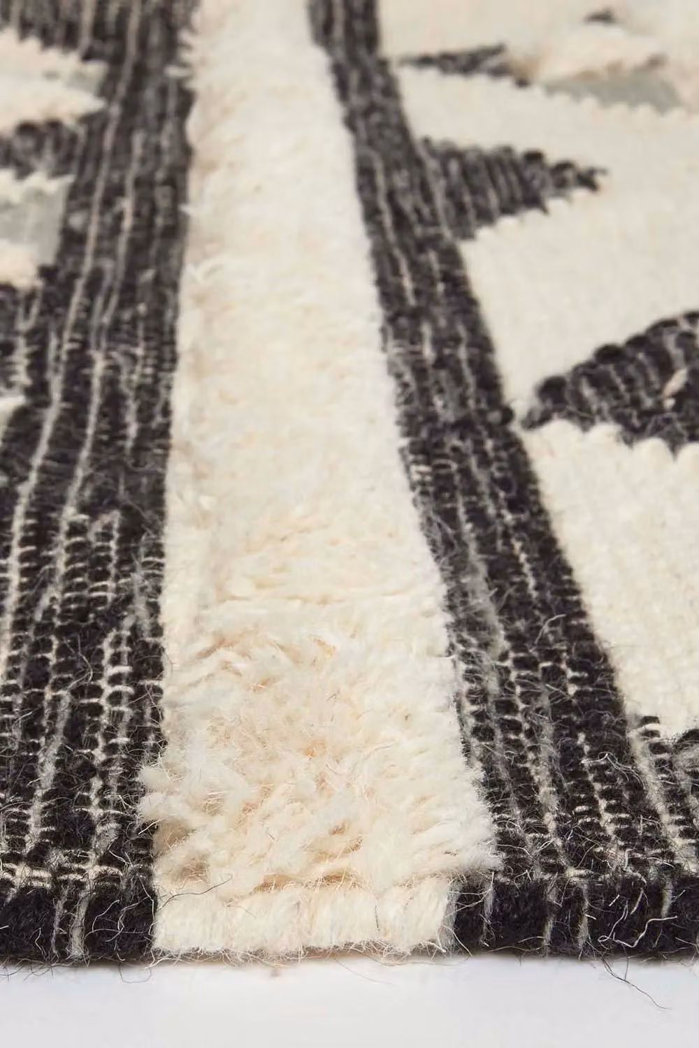 Homescapes Kota Black and Grey Kilim Wool and Cotton Rug, W: 160 cm, L: 230 cm – 4