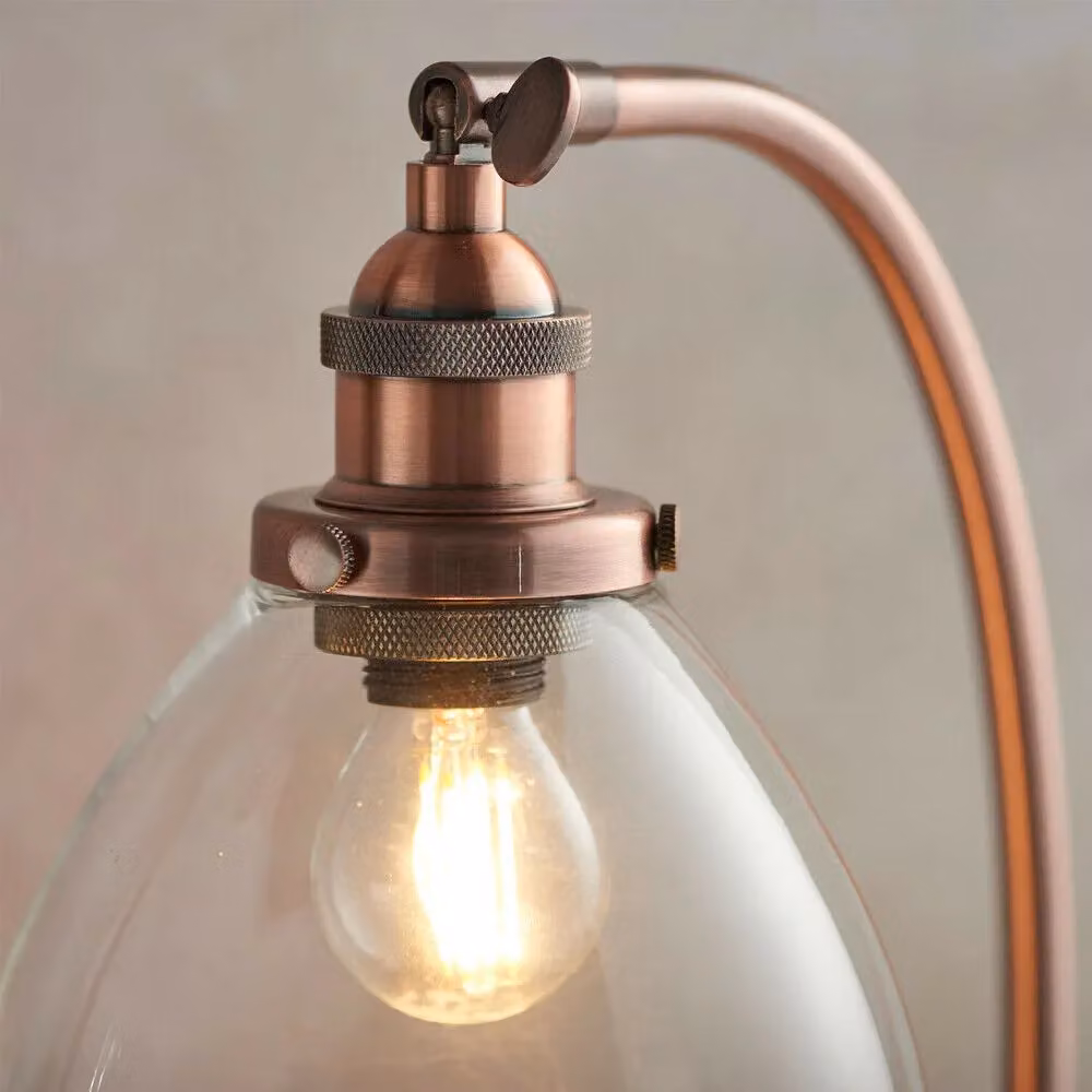 Loops Industrial Curved Table Lamp in Copper with Transparent Glass Shade, H 53.3 cm x W 30.0 cm x D 30.0 cm – 3