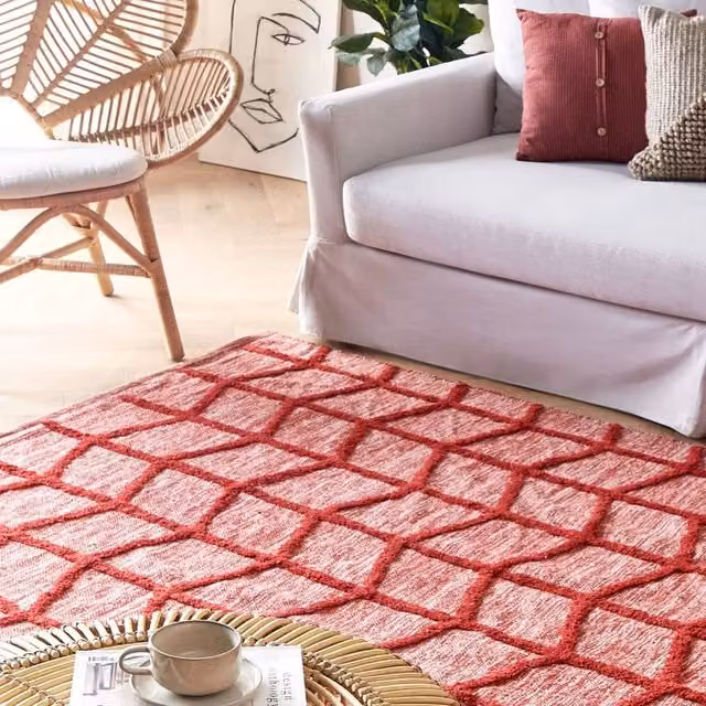 Wyld and Coco Red Hand-Tufted Cotton Geometric Boho Rectangular Rug, W: 140 cm, L: 200 cm – 1