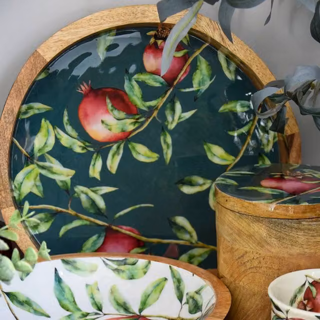 Madison & Mayfair Round Wood Tray with Pomegranate Enamel Inlay, Green, Diameter: 30 cm – 1