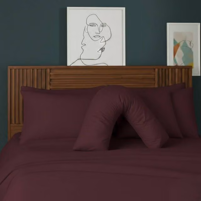 Snug City V Shape Maternity Pillowcase in Wine Red Polycotton – 1