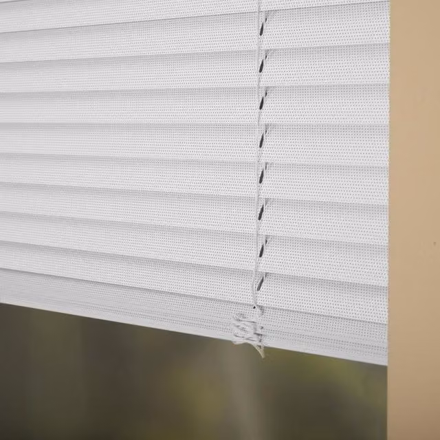 Premier Made To Measure 25mm Aluminium Venetian Blind in White
