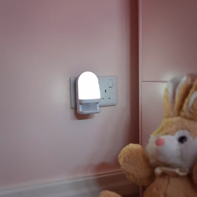 Lyyt LED Plug In Night Light with PIR Motion Sensor and Timer, White