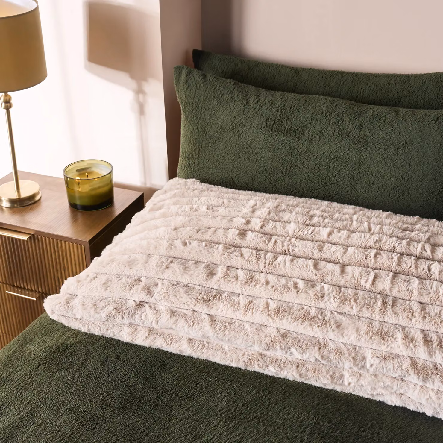 OHS Ribbed Faux Fur Bolster Pillow in Sand, W/D/H: 125 x 45 x 45 cm – 4
