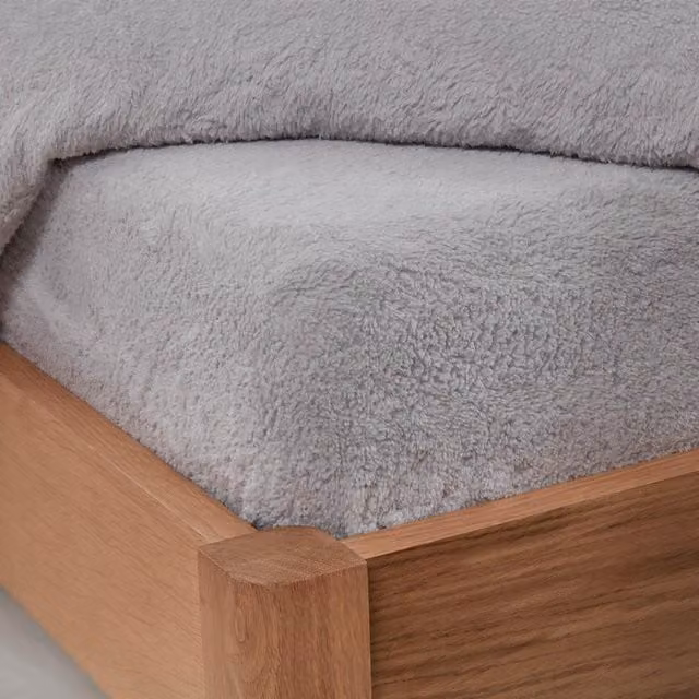 Brentfords Teddy Fleece Thermal Fitted Bed Sheet in Silver or Grey, W: 140 cm, L: 200 cm