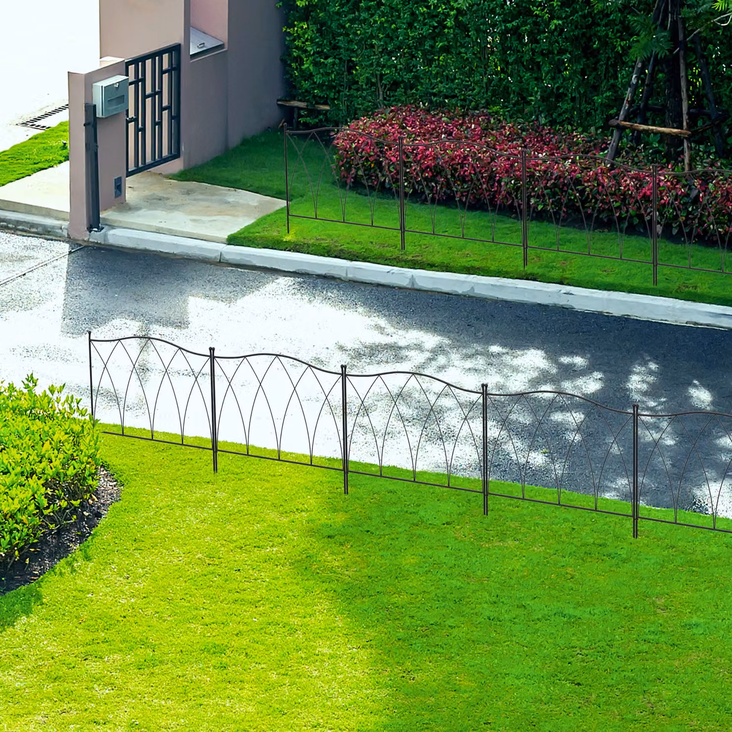Outsunny Set of 5 Black Powder-Coated Metal Palisade Garden Fencing Picket Panels and Animal Barrier – 5