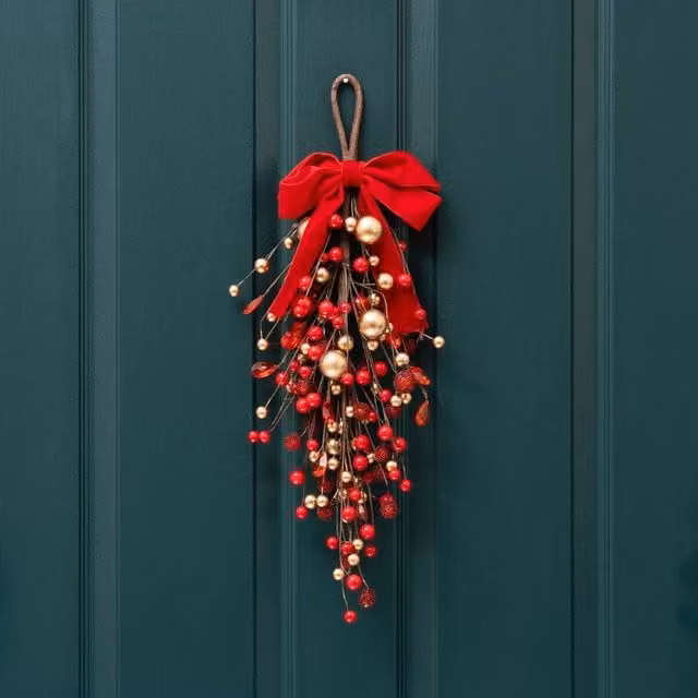 Scottish Everlastings Ltd Red Bauble and Berry Teardrop Christmas Wreath Swag, 52 cm – 1