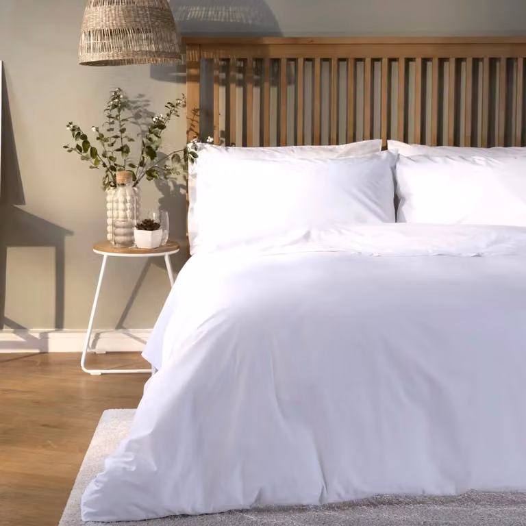 Cuddledown White Cotton Percale Flat Sheet, W: 180 cm x D: 200 cm