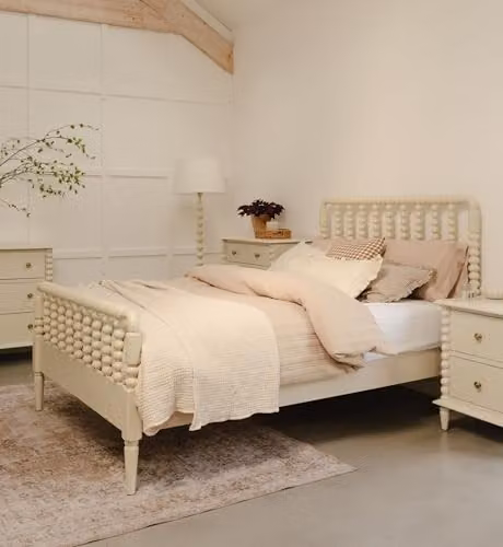 Statement Furniture Cromwell Wooden Bed Frame with Bobbin Design Headboard and Footboard in Green, Beige or White, W/D/H: 140 x 200 x 143 cm – 1