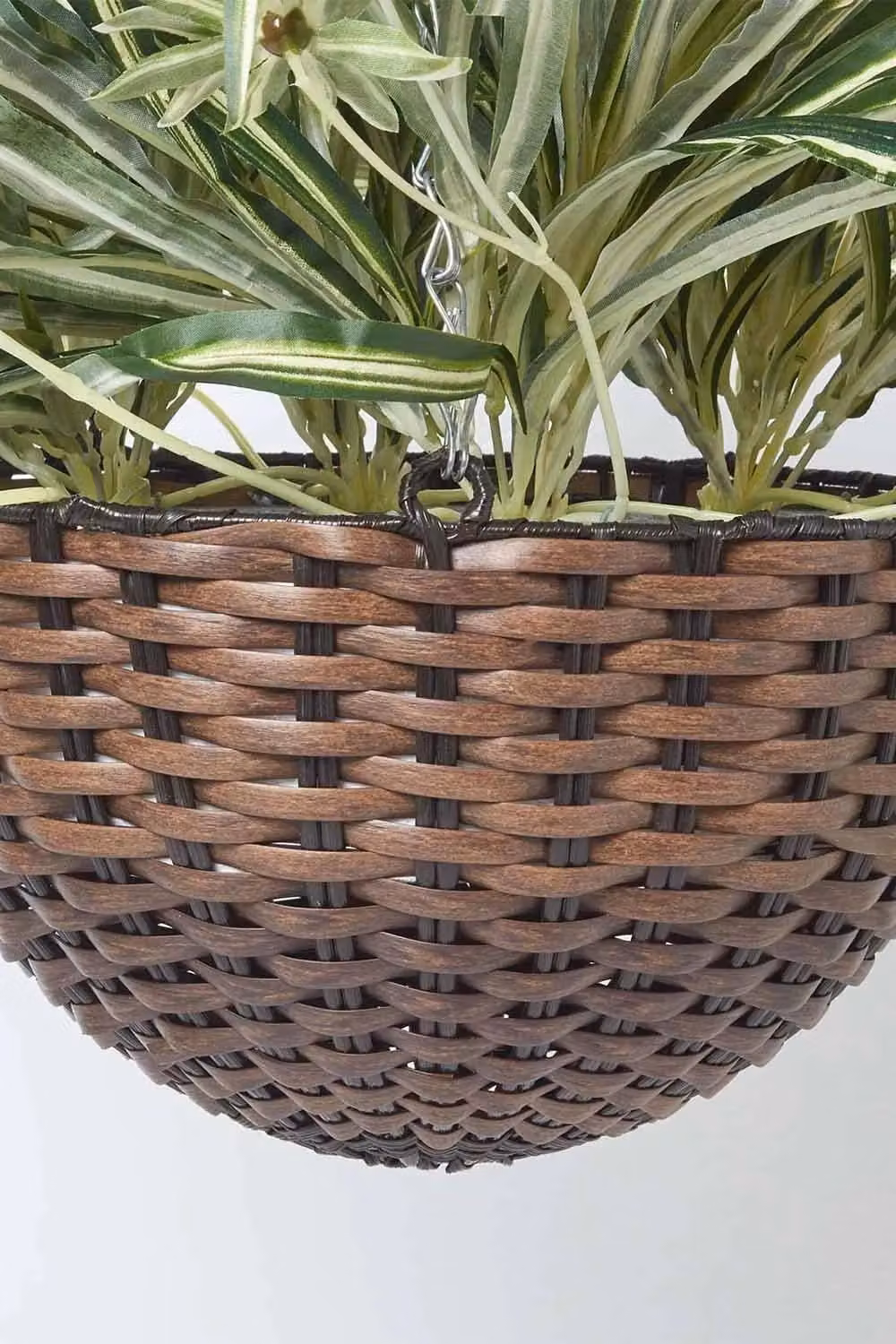 Homescapes Artificial Hanging Spider Plant in a Green Rattan Basket, 60 cm – 3