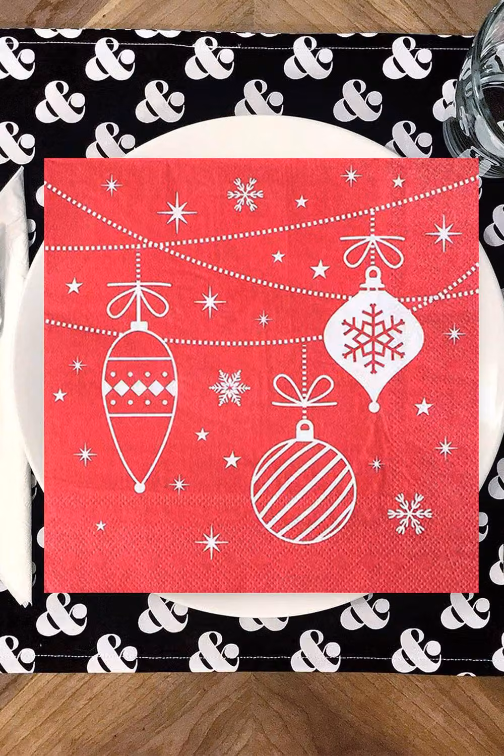 Neel Blue Red and White Christmas Design Paper Napkins, 20 Pieces, 33 cm – 6