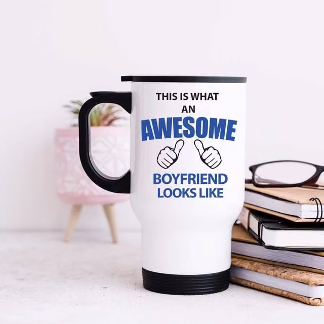 60 Second Makeover Men's This Is What An Awesome Boyfriend Looks Like Metal Travel Mug in White