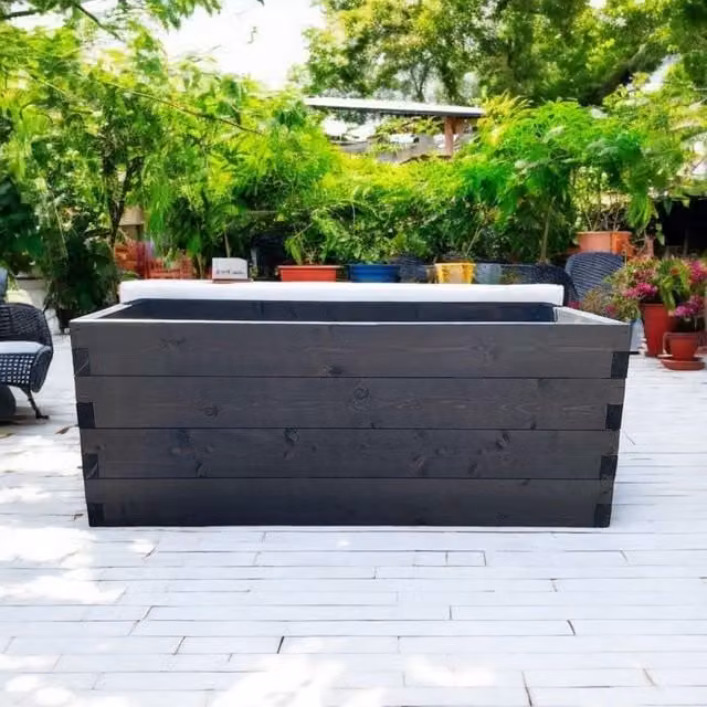 Buttercup Farm Suffolk Planter in Black, Blue, Gold or Grey, W: 40 cm, D: 150 cm, H: 45 cm – 1