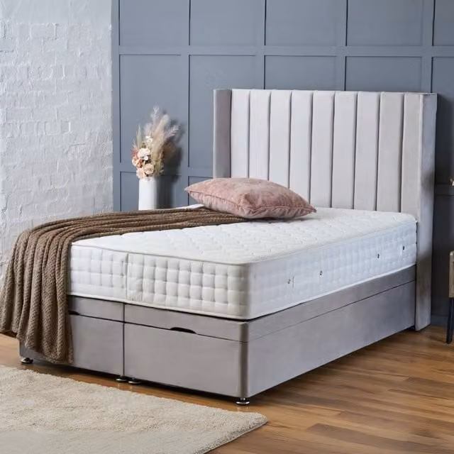 BSSPOKE Hannah Ottoman Divan Bed with 54 inch Headboard and Mattress in Silver Plush Velvet, W/D/H: 140 x 200 cm – 1