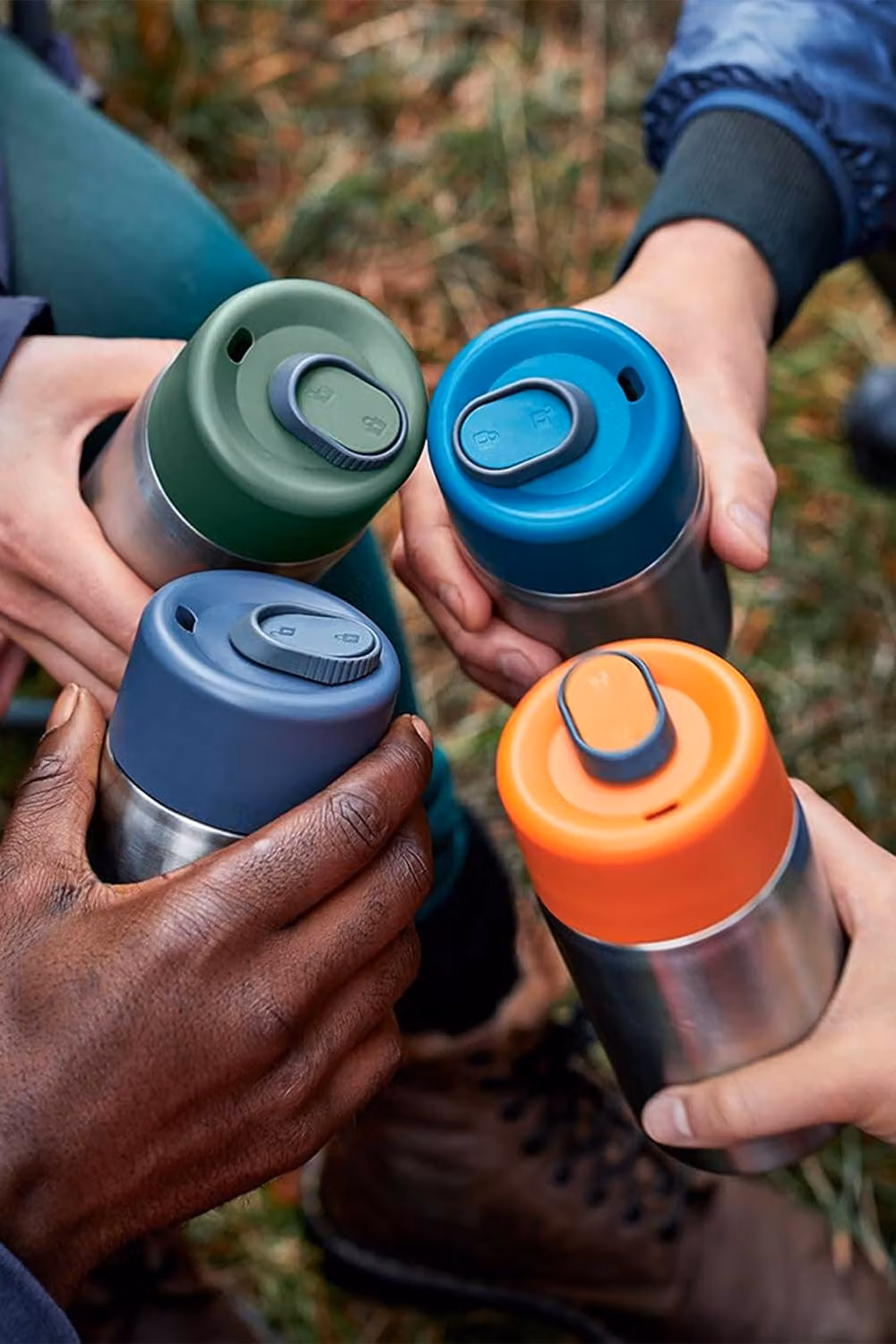 Black + Blum Set of 2 Stainless Steel Insulated Double Walled Travel Mugs with Lids, 340ml, Orange and Blue – 5