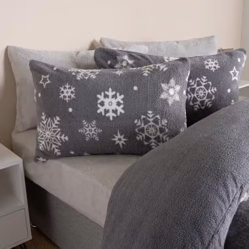 OHS Grey Snowflake Teddy Fleece Duvet Cover and Pillowcase Set, W/D/H: 200 x 200 cm – 1