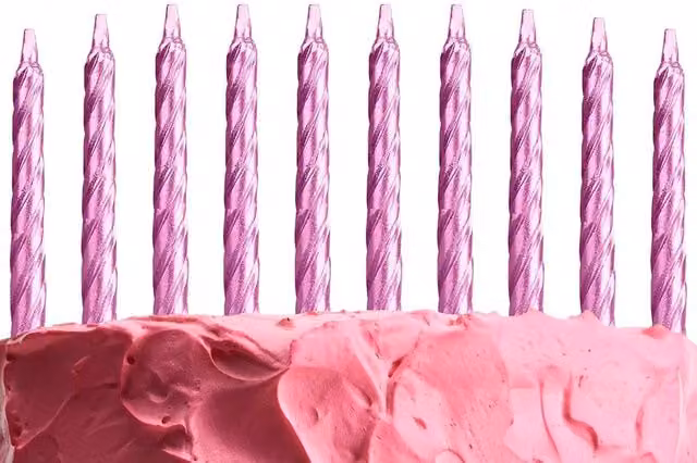 Shatchi Pink Spiral Rose Candles, 10 Pack for Cake Toppers and Party Decorations – 3