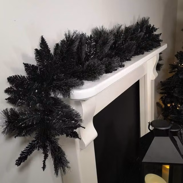 Samuel Alexander Premier PVC Plain Black Tipped Artificial Christmas and Halloween Garland, Length: 1.8 m – 1